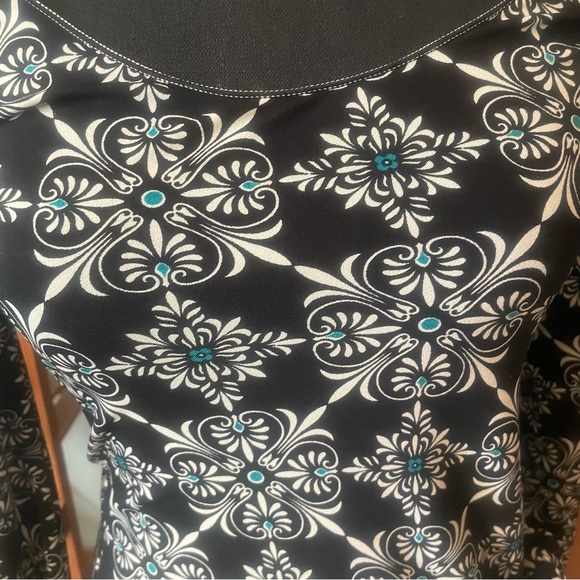 Max Studio Chic Midi Dress with built in side tie detail - Picture 2 of 7